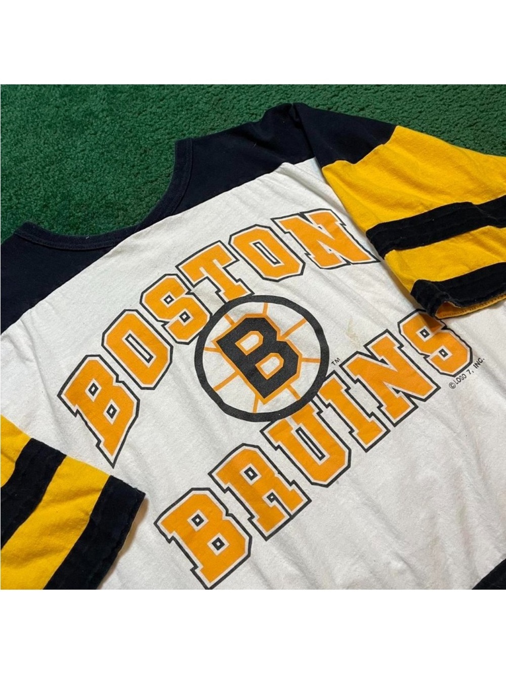 NHL 🏒🥅  VINTAGE 90’s LOGO 7 BOSTON BRUINS COTTON HOCKEY JERSEY SHIRT Men’s L/XL